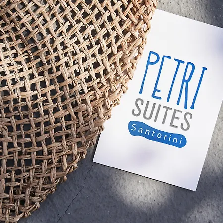 Petri 2* Agios Georgios (Santorini)