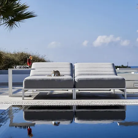 Petri 2* Agios Georgios (Santorini)